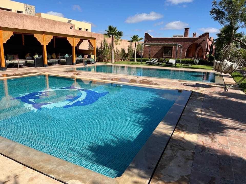 Balcony/Terrace, Swimming pool
