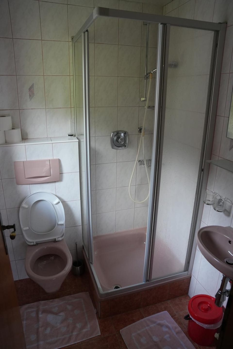 Shower, Toilet, Bathroom