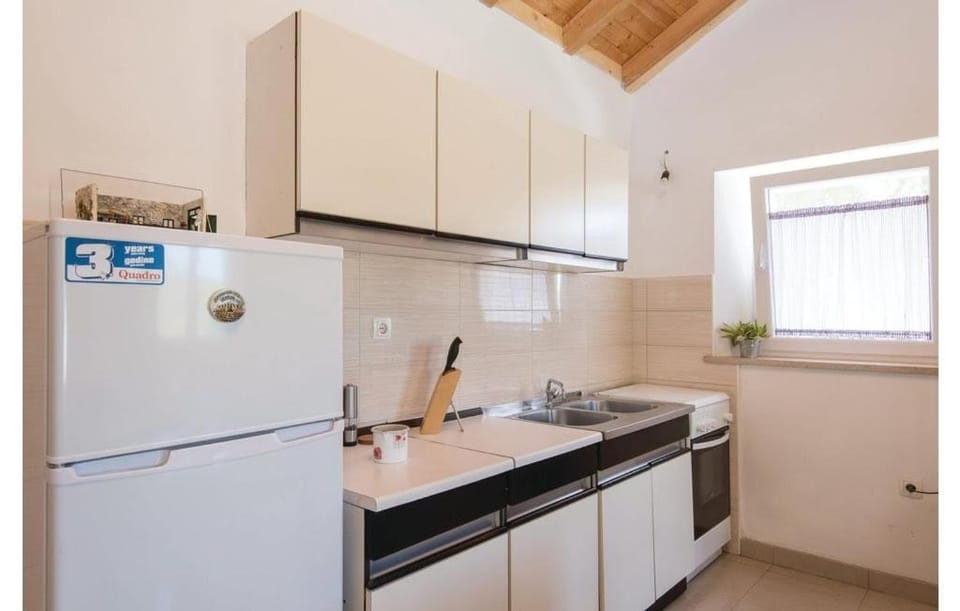 Robinson house Orlandusa House in Dubrovnik-Neretva County