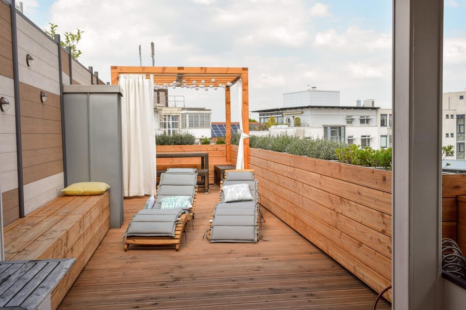 Patio, BBQ facilities, Balcony/Terrace, City view