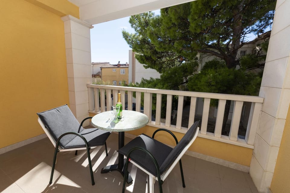 VILLA NINA, MAKARSKA Apartment in Makarska