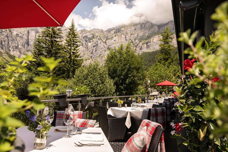 Restaurant/places to eat, Day, Natural landscape, Balcony/Terrace, Mountain view