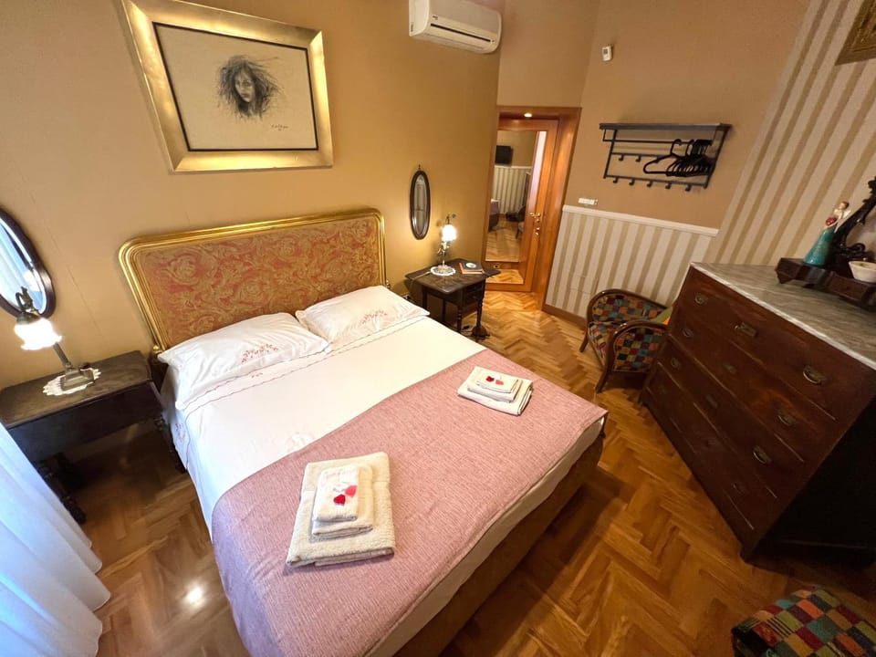 B&B Michelangelo Bed and Breakfast in Naples