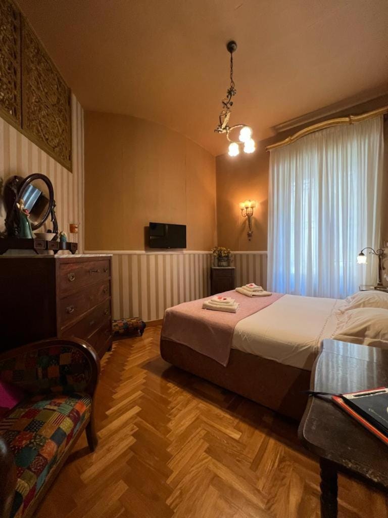 B&B Michelangelo Bed and Breakfast in Naples