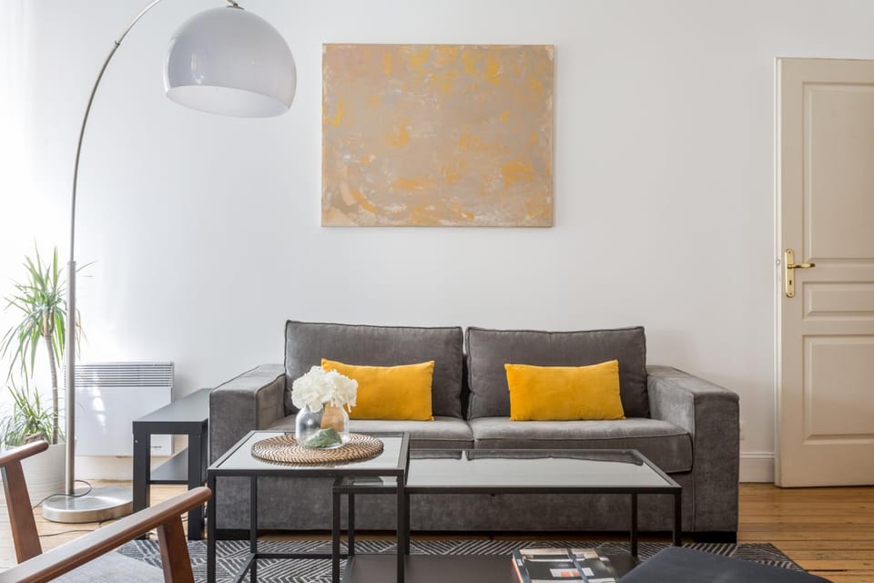 Living room, Seating area