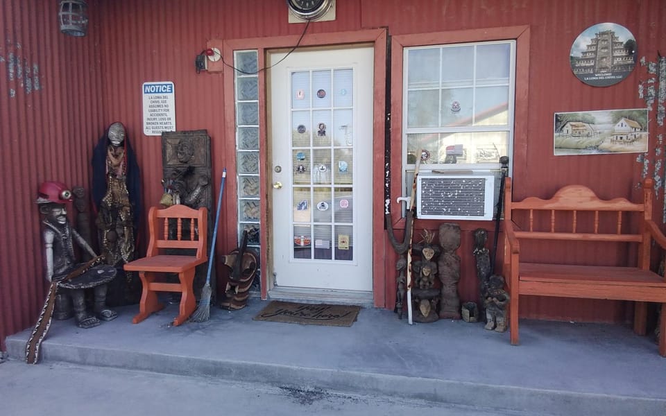 La Loma del Chivo Llc - The museum room Bed and Breakfast in Marathon
