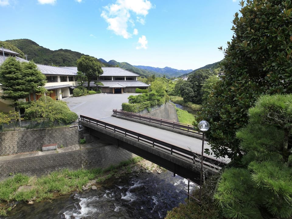 Facade/entrance, Natural landscape