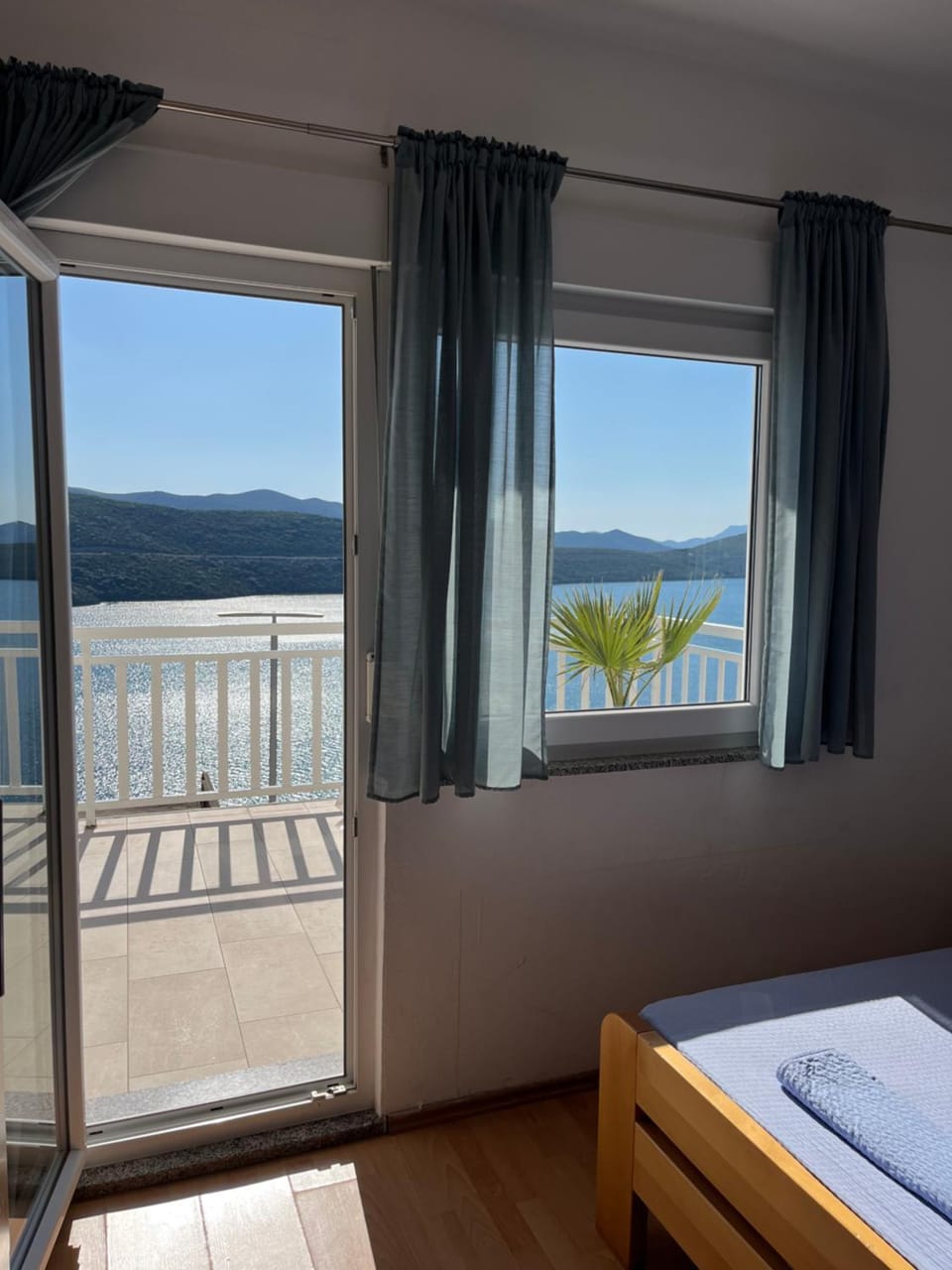 Guest House Life Bed and Breakfast in Neum