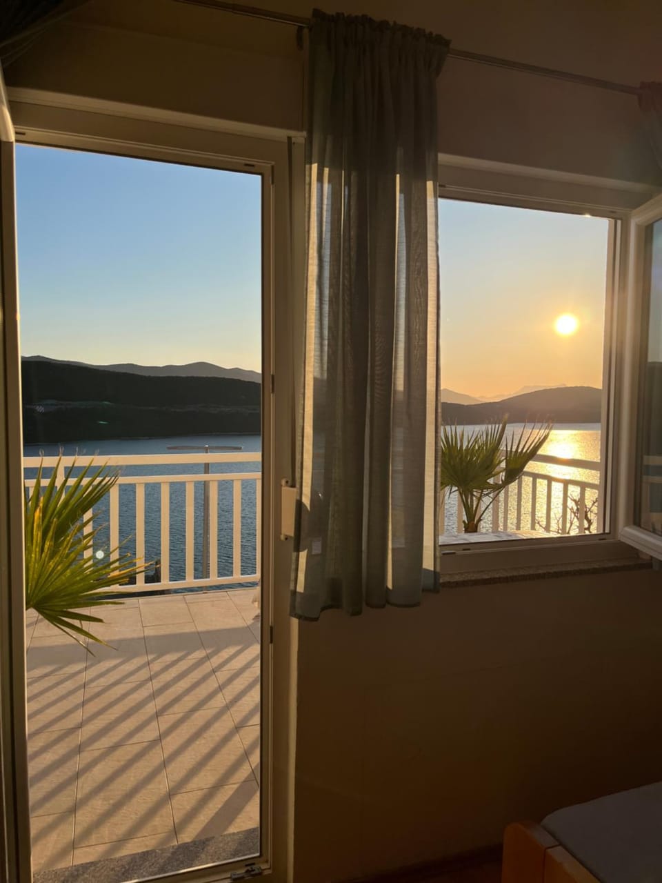 Guest House Life Bed and Breakfast in Neum