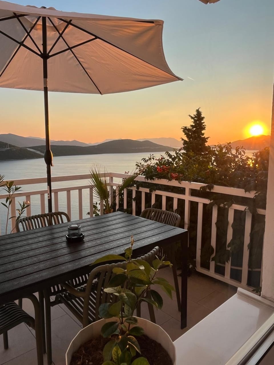 Guest House Life Bed and Breakfast in Neum