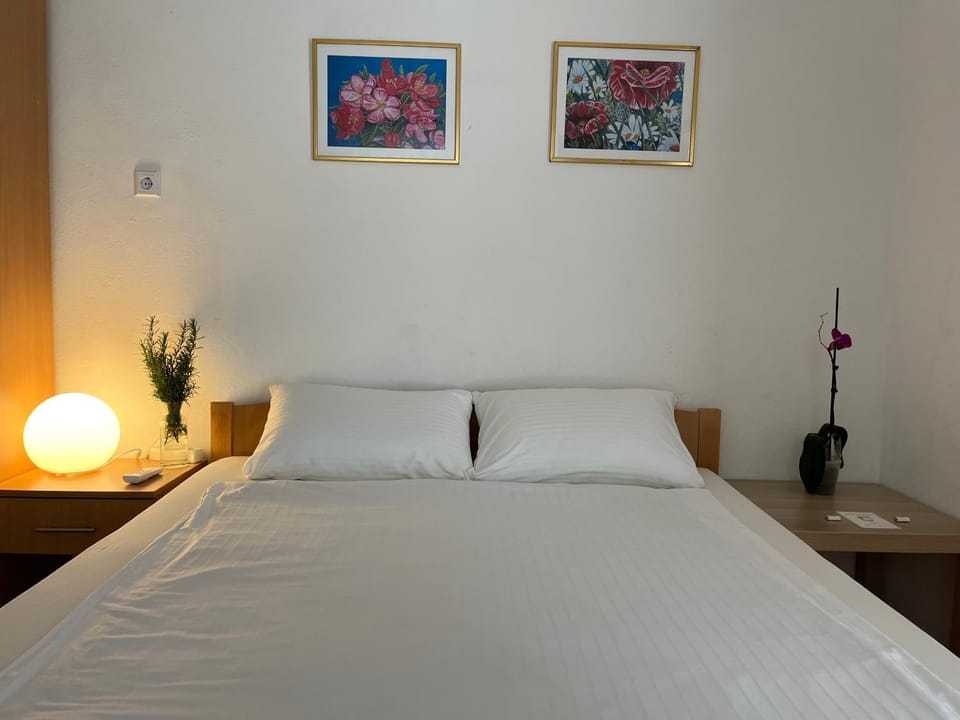Guest House Life Bed and Breakfast in Neum