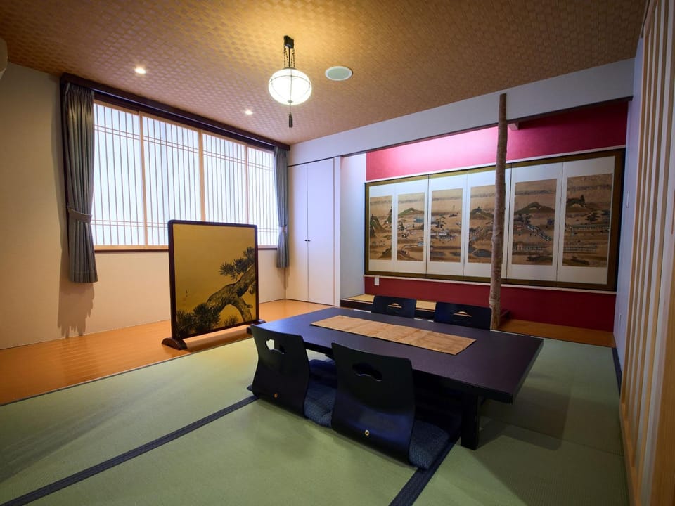 Photo of the whole room