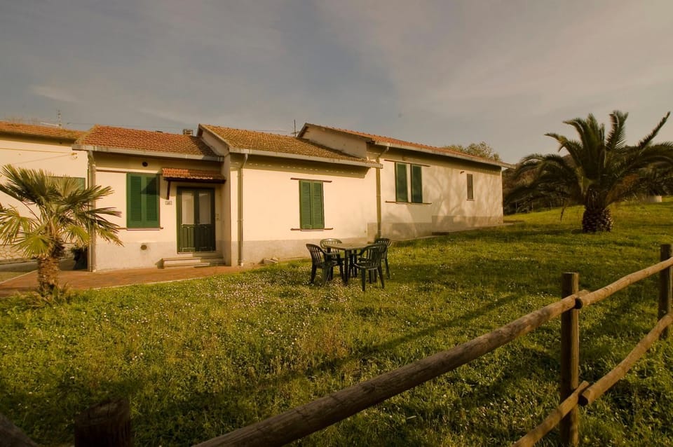 Facade/entrance, Garden