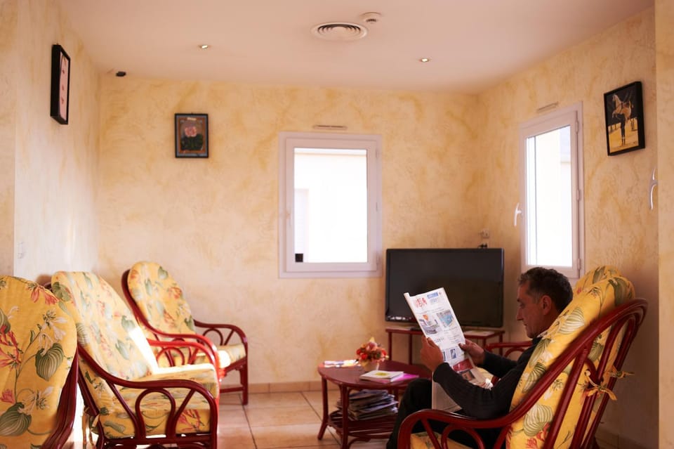 Living room, Seating area