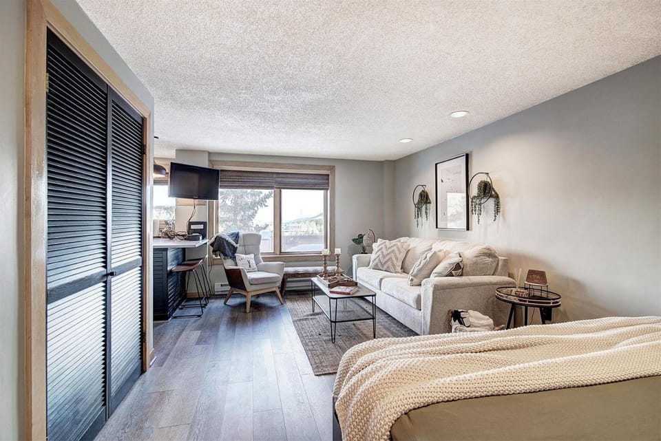 Village at Breck Studio 4217 by Ski Country Resorts Apartment in Breckenridge