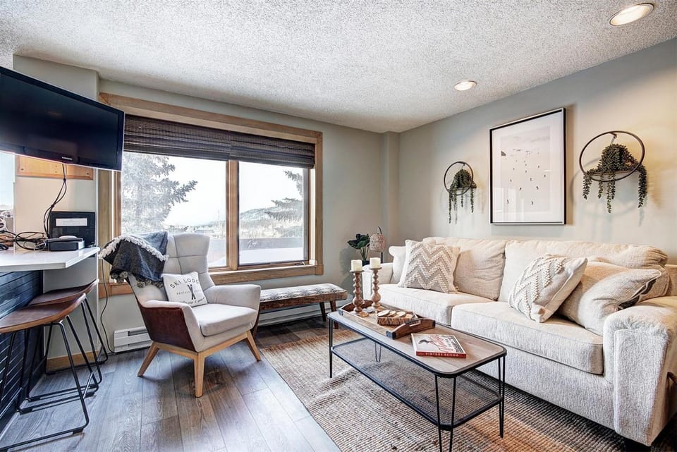 Village at Breck Studio 4217 by Ski Country Resorts Apartment in Breckenridge