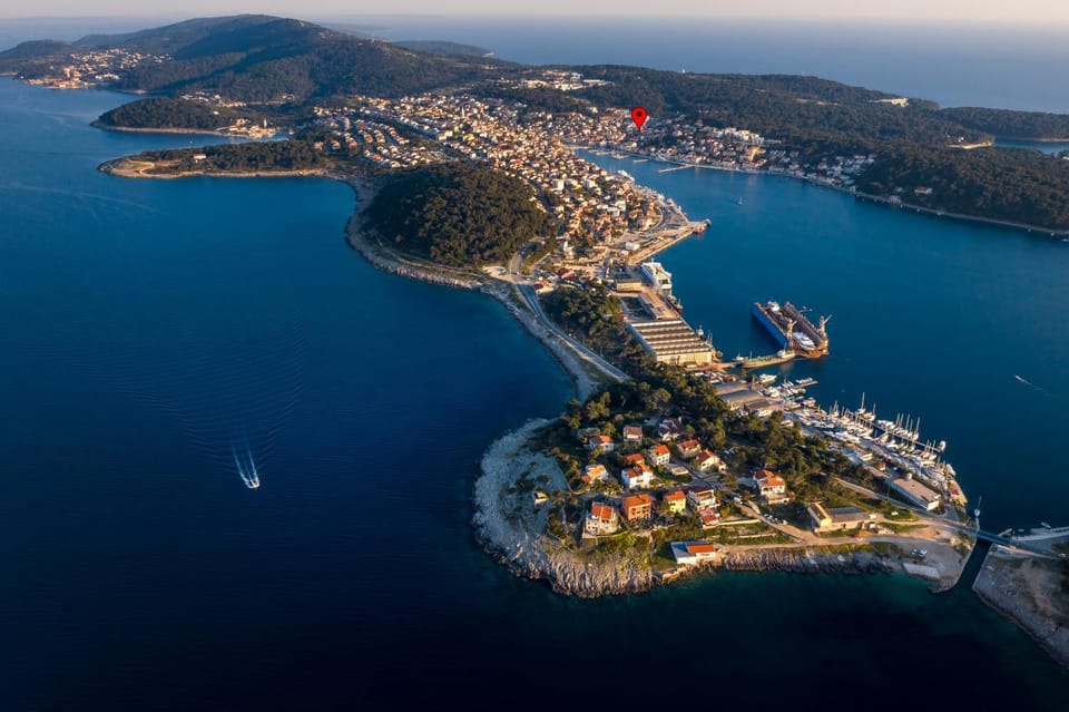 Property building, Bird's eye view, City view
