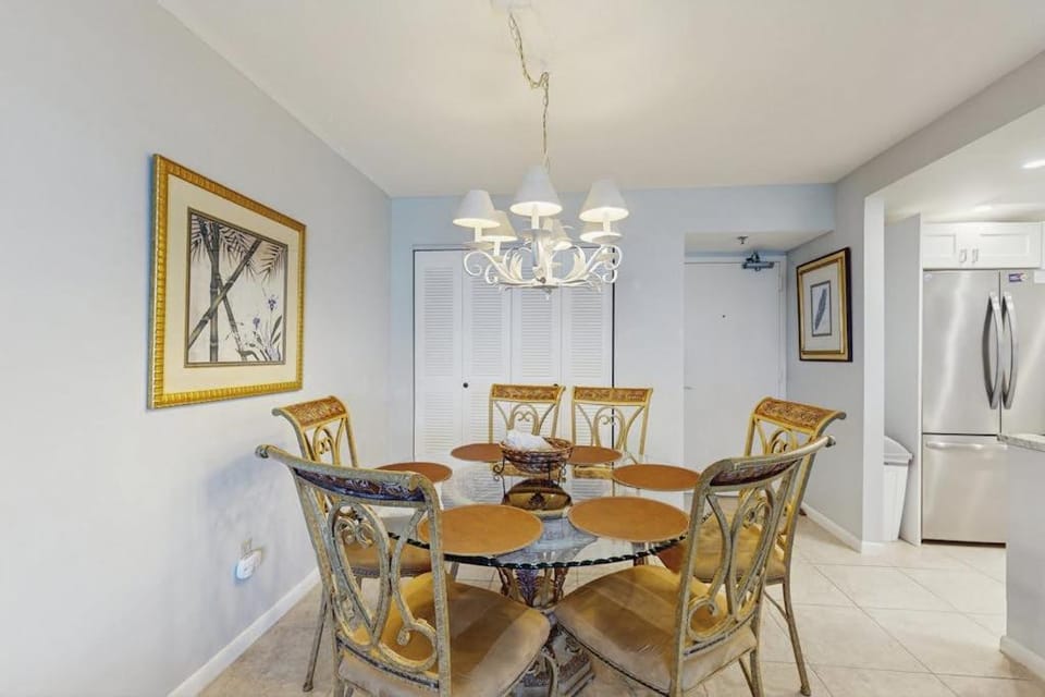 Crystal Waves Apartment in Marco Island