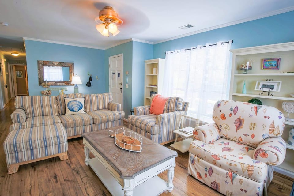 Mermaid's Folly House in Folly Beach