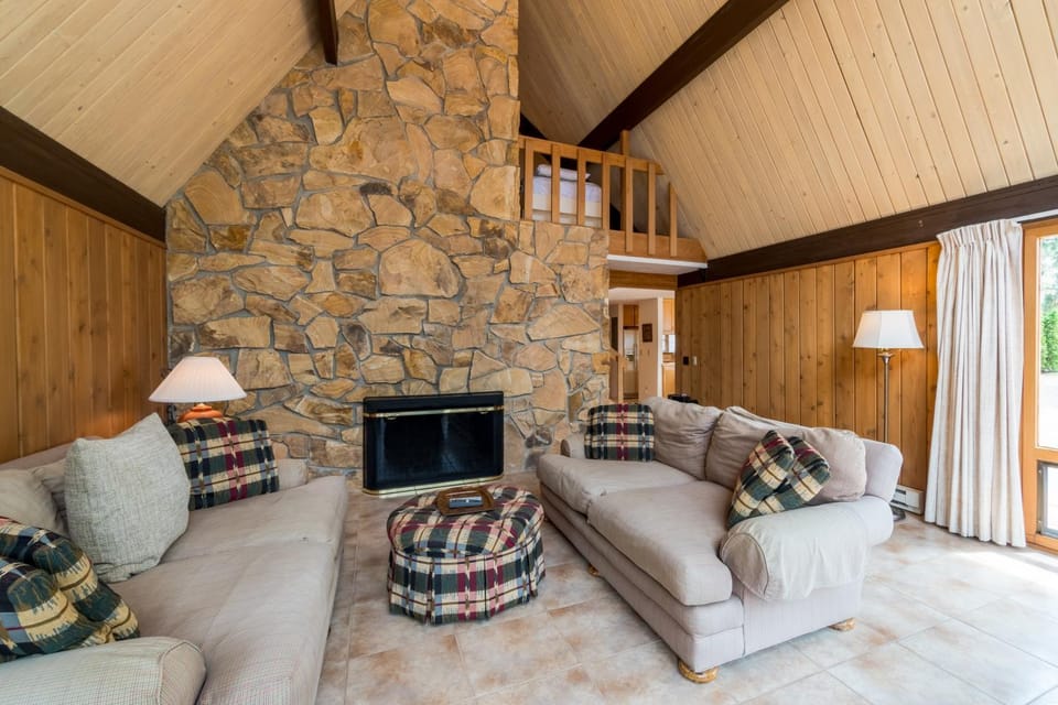 Clear Water House in Lake Entiat