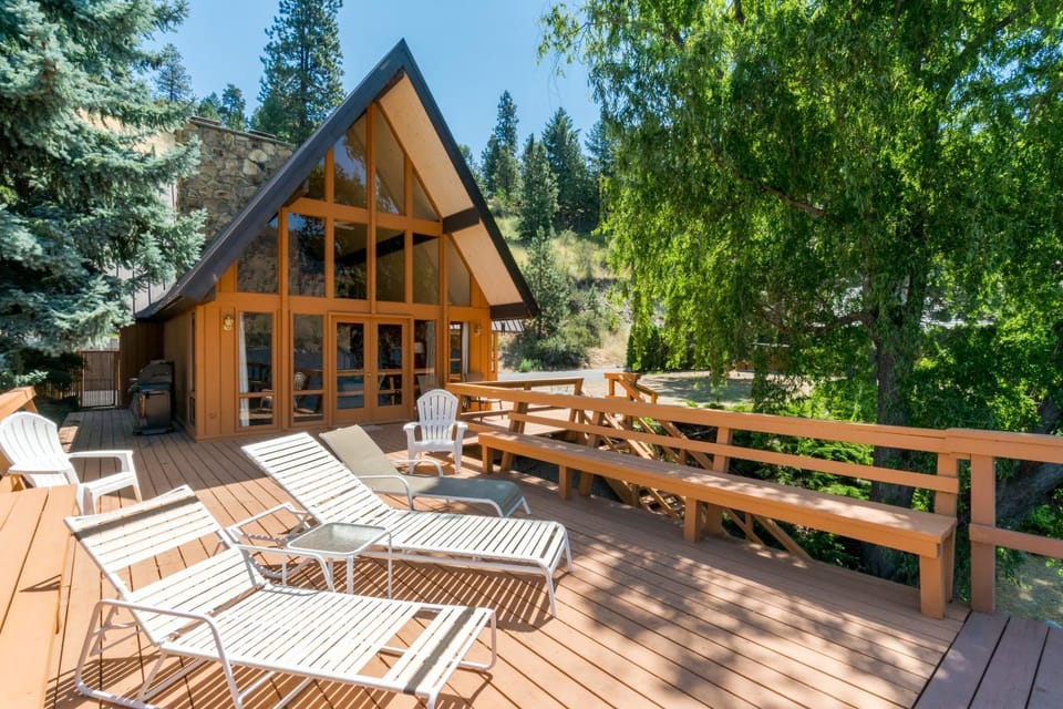 Clear Water House in Lake Entiat