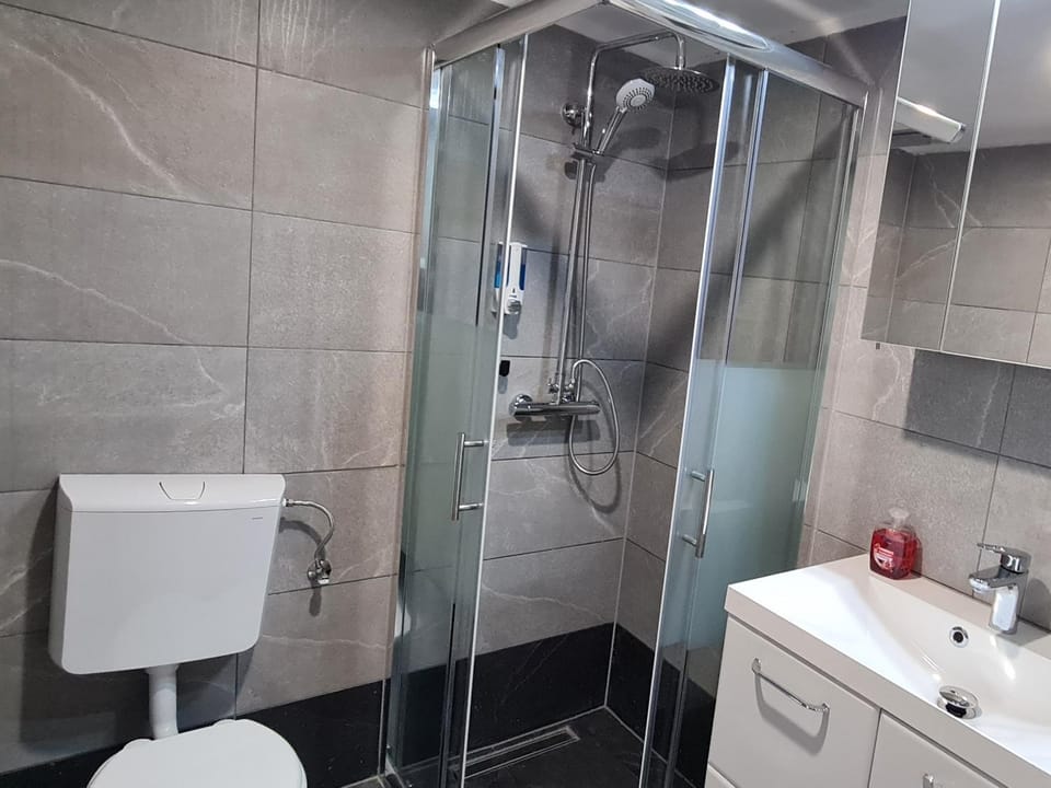 Shower, Toilet, Bathroom