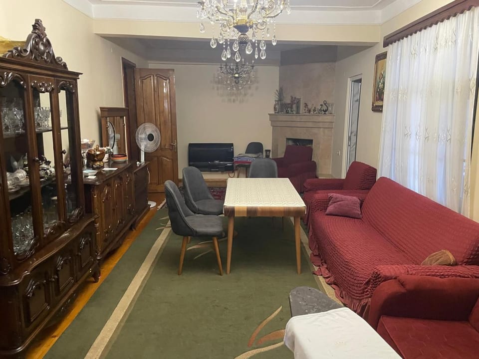 House Anna Bed and Breakfast in Batumi