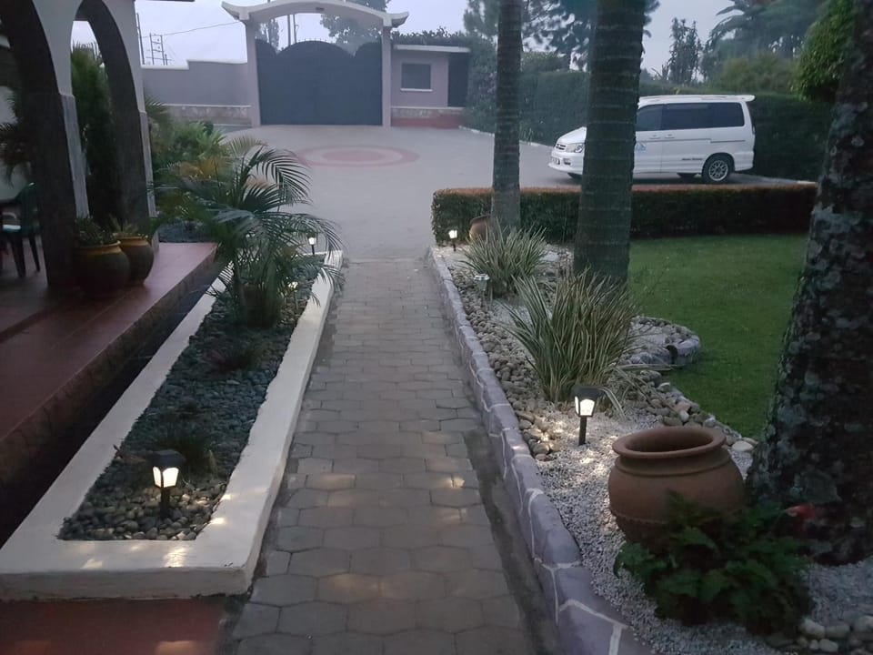 Sheevy"s Bed N Breakfast Bed and Breakfast in Uganda