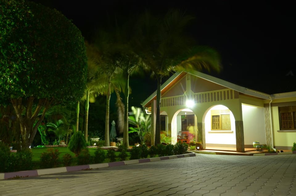 Sheevy"s Bed N Breakfast Bed and Breakfast in Uganda
