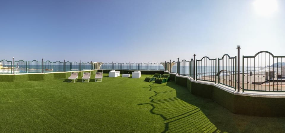 Balcony/Terrace, City view, Landmark view, Sea view, Area and facilities