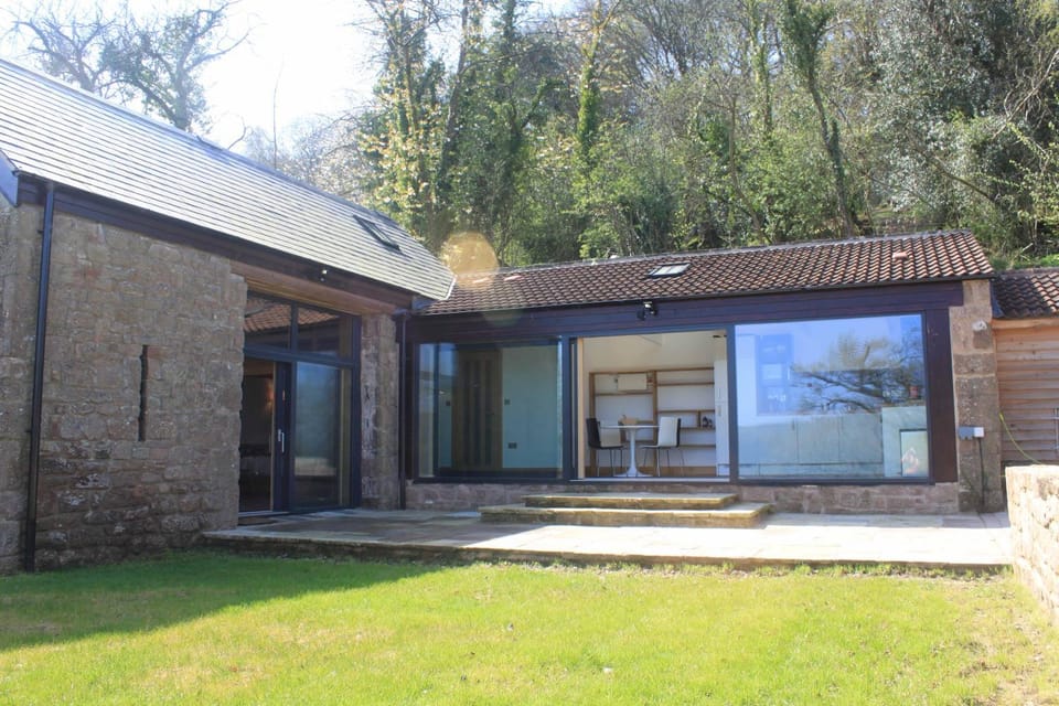 Facade/entrance, Garden, Kitchen or kitchenette, Living room