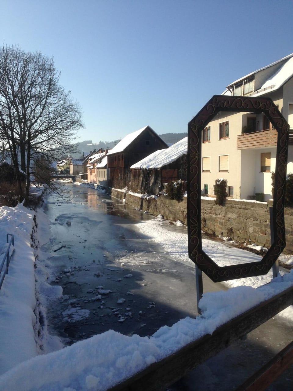 Facade/entrance, Winter