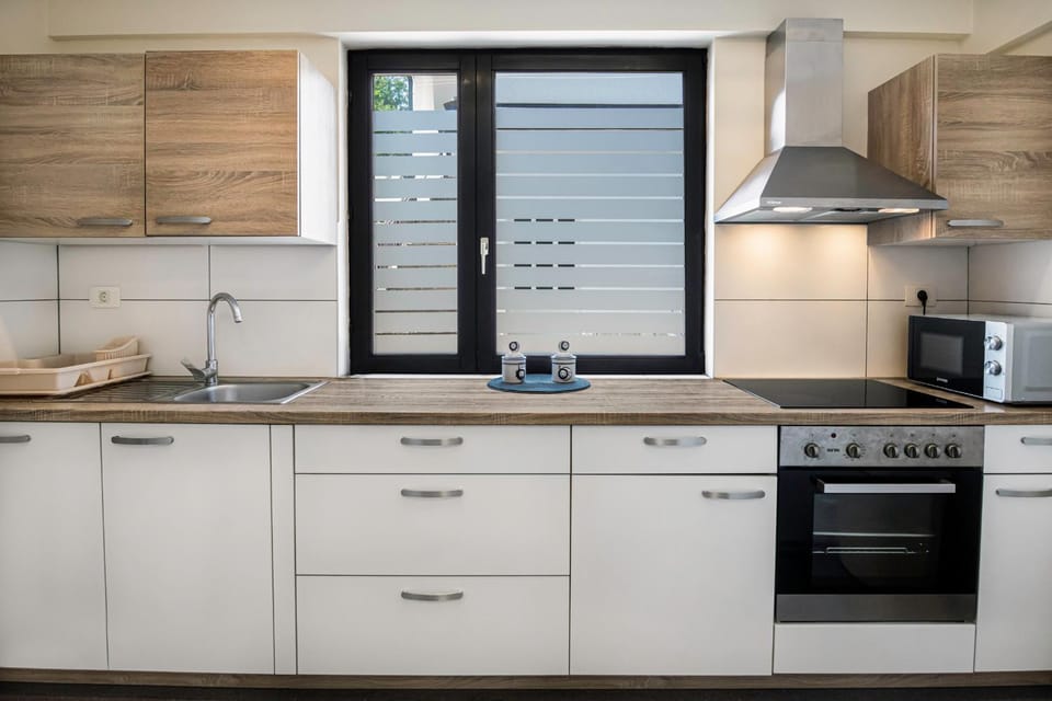 Kitchen or kitchenette, oven, stove, kitchen