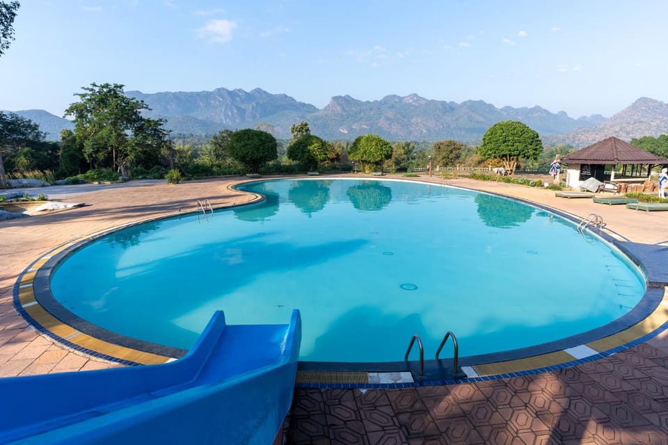 Pool view, Swimming pool