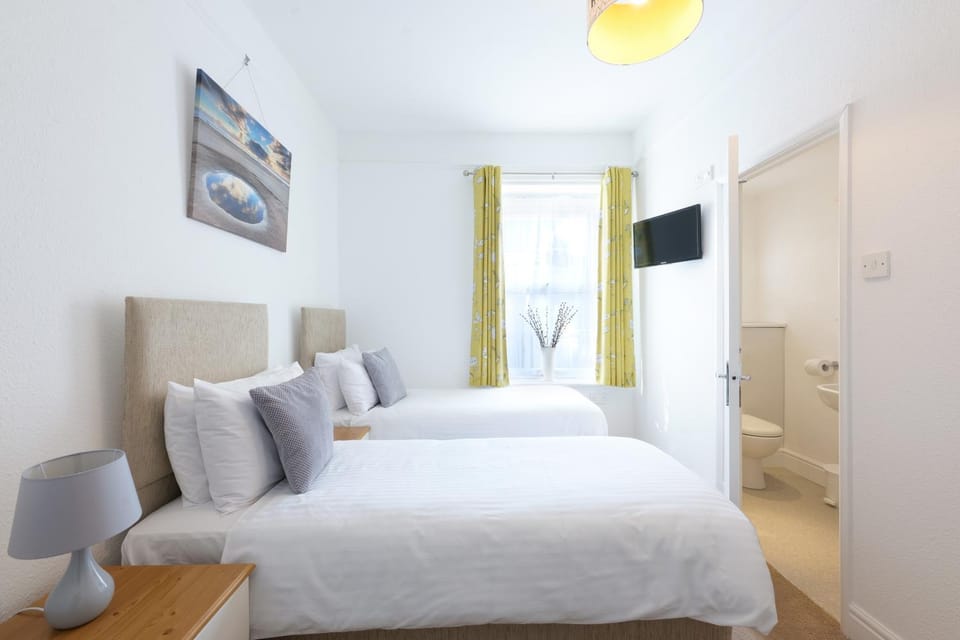 Tee-Side Guest House Bed and Breakfast in Bude