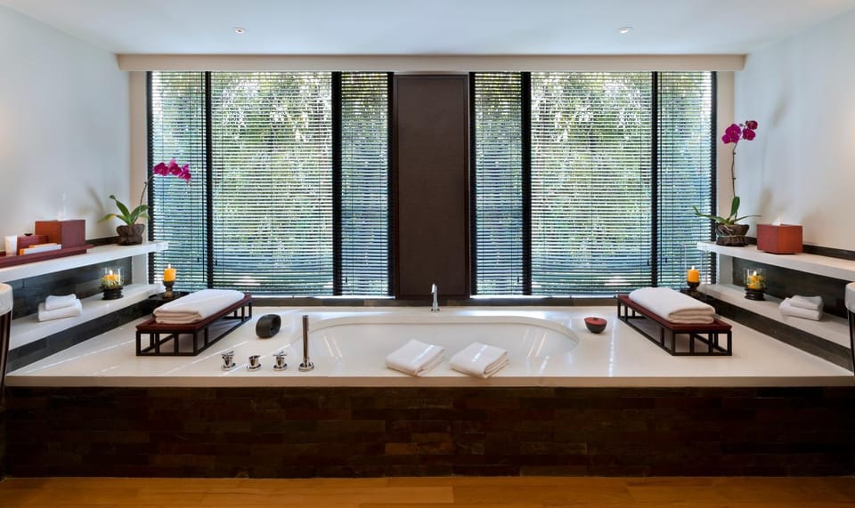 Bathroom, Bath