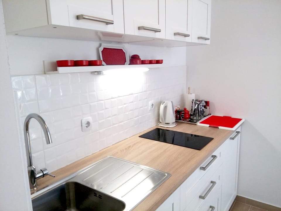 Coffee/tea facilities, Kitchen or kitchenette