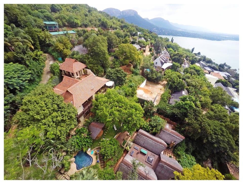 Property building, Bird's eye view, Mountain view
