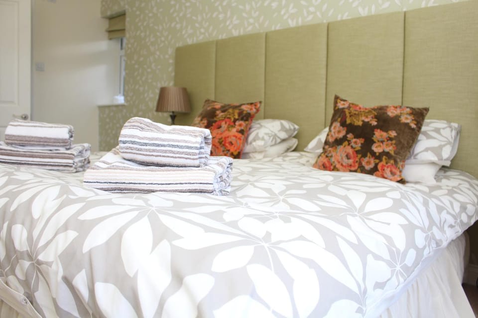 Laurels Guesthouse Bed and Breakfast in West Oxfordshire District