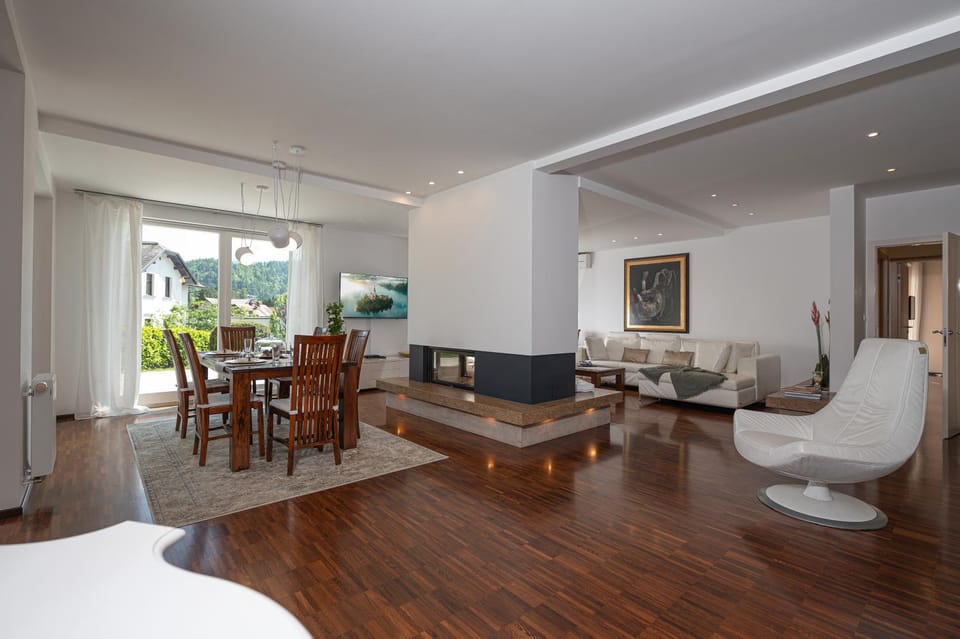 Luxury Apartment Nana Apartment in Bled