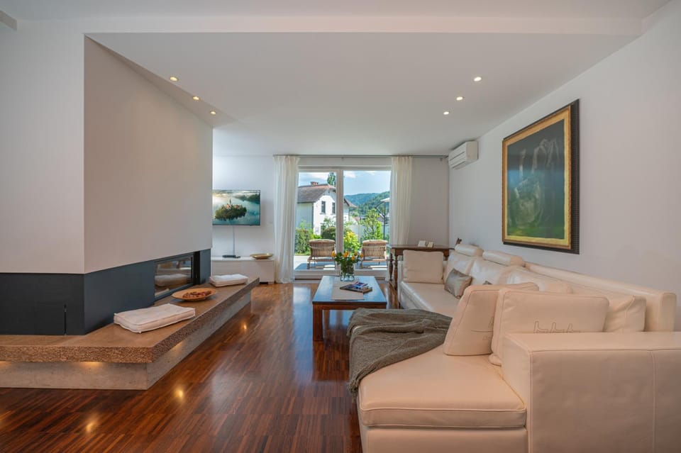 Luxury Apartment Nana Apartment in Bled