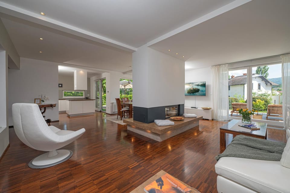 Luxury Apartment Nana Apartment in Bled