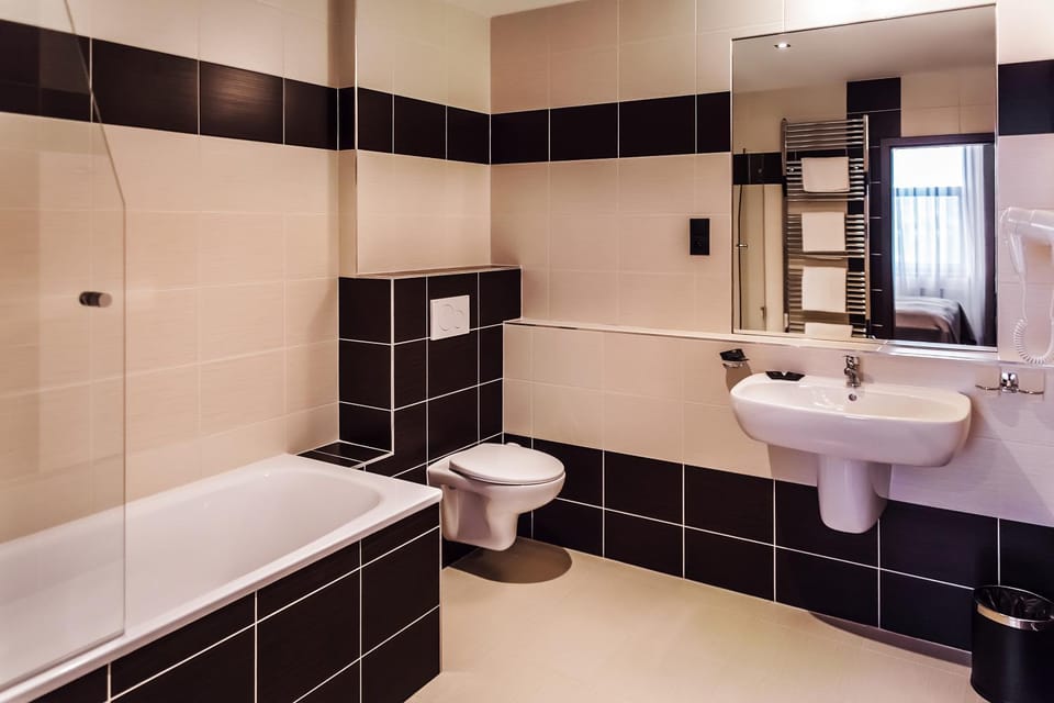 Bathroom, Bathroom