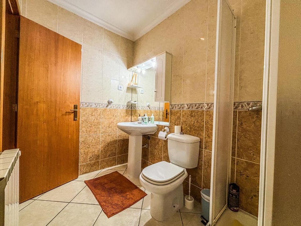 Shower, Toilet, Bathroom, bidet