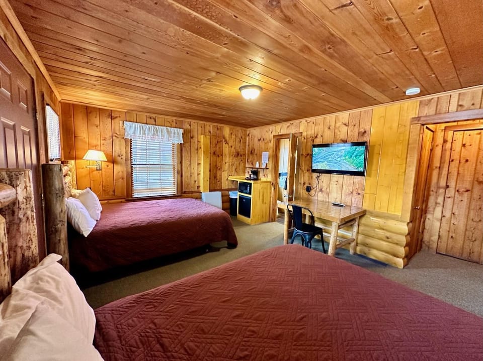Yellowstone Cabins and RV Cabin in West Yellowstone