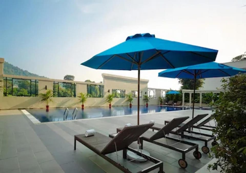 Property building, Swimming pool