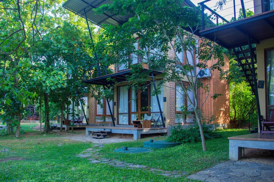 Breezy Lake Chalet in Southern Province