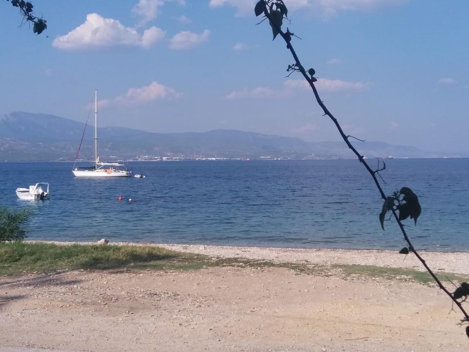Per Mare beachfront studio House in Argolis, Greece