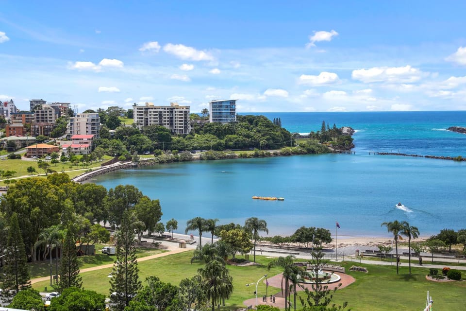 Nearby landmark, Natural landscape, River view, Sea view