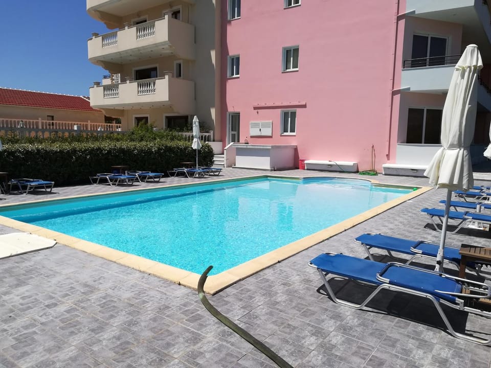 Day, Summer, Swimming pool